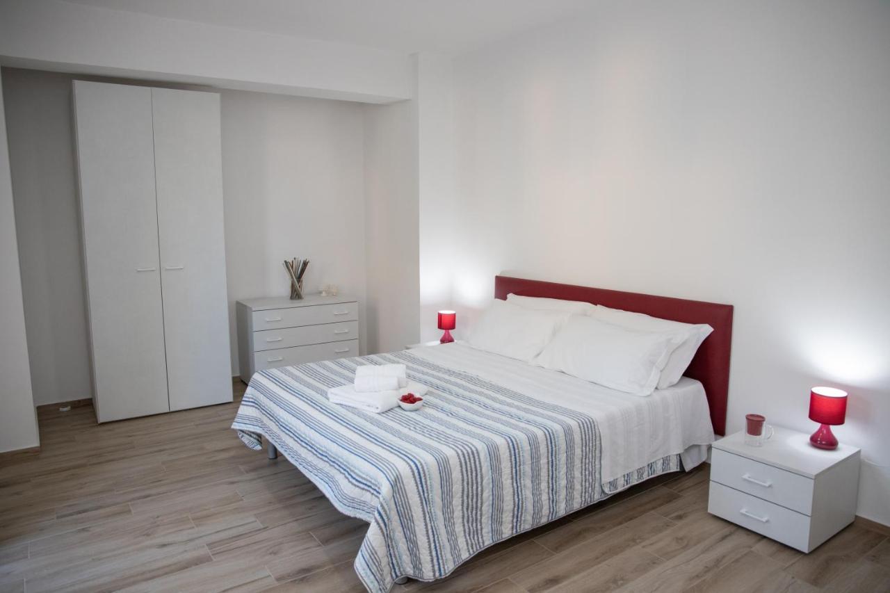 Appartamento Casa Malaga Marina di Ragusa Esterno foto